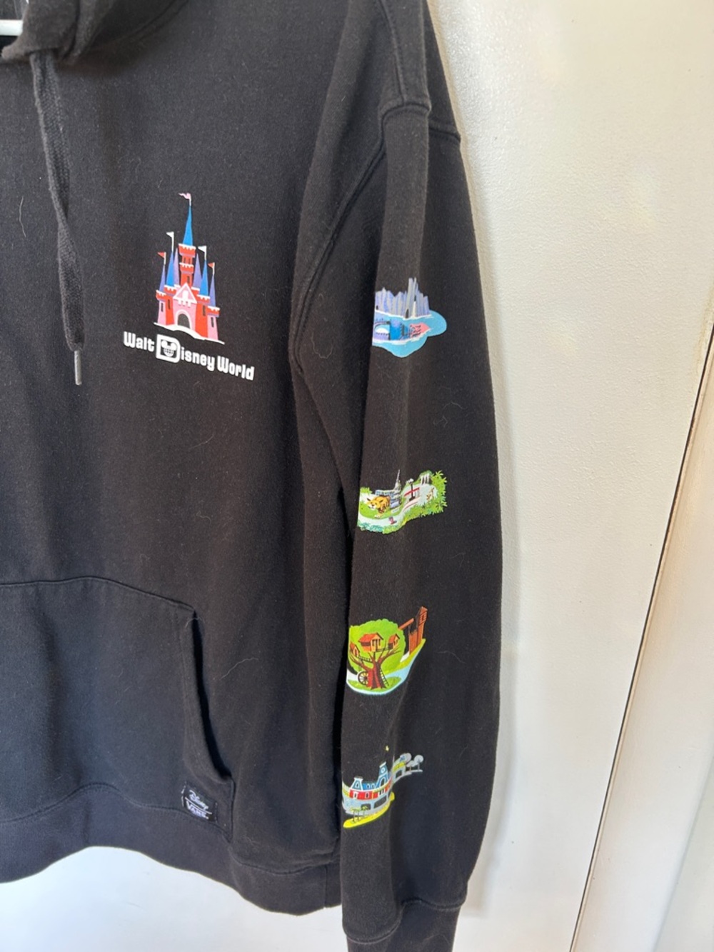 Disney/Vans Hooded Sweatshirt Black Medium - Picture 4 of 5